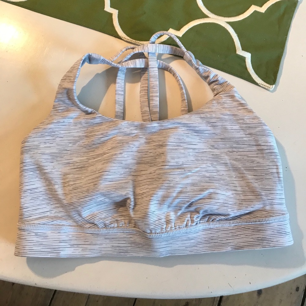 Lululemon Sports Bra - Size 6